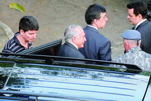 Temer deixou a prisão da Polícia Militar, em São Paulo, onde esteve detido desde a semana passada  