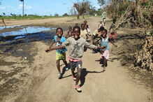 Sílvia Bentes partiu para Moçambique sem pensar duas vezes. Em casa deixou os filhos, um turismo rural e uma farmácia por gerir