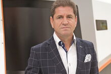 Manuel Martins é um empresário que conseguiu deixar um buraco de dez milhões