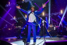 Roberto Carlos emociona fãs em Lisboa