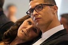 Dolores Aveiro, Cristiano, Netos