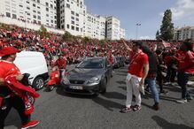 Adeptos fazem a festa antes do jogo entre Benfica e Santa Clara