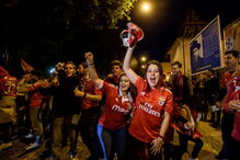 Adeptos comemoram título benfiquista em Coimbra