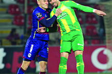 Tondela e Chaves em jogo decisivo