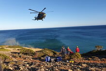 Turista salvo por ‘héli’ após queda em falésia em Vila do Bispo