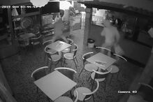 Gang de encapuzados filmado a assaltar café em Barcelos