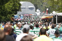 Adeptos do Sporting e do FC Porto fazem a festa da Taça de Portugal no Jamor