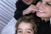 Katia Aveiro com os filhos