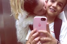 Katia Aveiro com os filhos