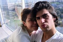 Katia Aveiro com os filhos