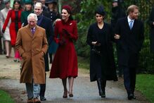 Príncipe Carlos com Kate Middleton, Meghan Markle e Harry