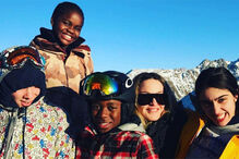 Madonna divertida com os filhos 