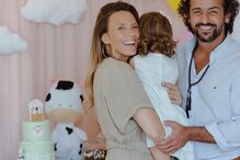 O casal com a filha Vitória.jpg