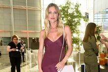 Oceana Basílio com um modelo muito sensual