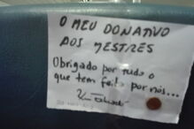 Utentes da Soflusa descontentes com a greve deixam donativos aos Mestres