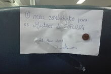 Utentes da Soflusa descontentes com a greve deixam donativos aos Mestres