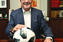 António Oliveira tentou adquirir teatro