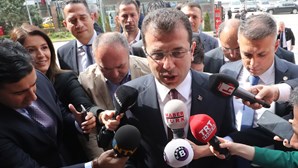 Oposição turca reúne-se para debater anulação da vitória eleitoral em Istambul