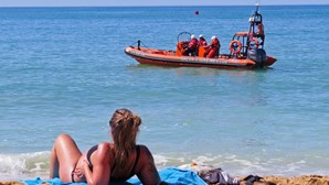 Época balnear arrancou em 35 praias do Algarve