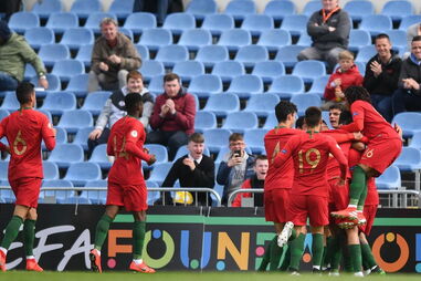 Portugal vence Islândia e assegura passagem aos quartos de final do Europeu de sub-17