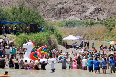 Rio Grande é palco do festival 'Vozes dos Dois Lados'