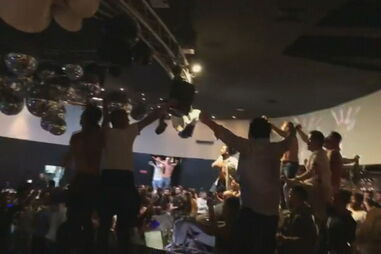  Super Dragões roubaram 1500 euros em perfumes no Aeroporto da Madeira