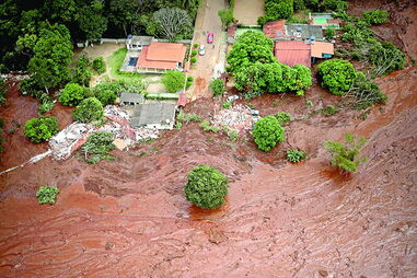 Imagens da maré de resíduos tóxicos após a derrocada em Brumadinho 