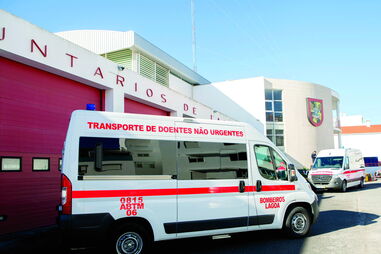 Saúde deve milhares de euros a bombeiros do Algarve