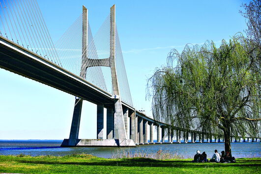 Construção da ponte Vasco da Gama teve um custo de quase 900 mil euros 