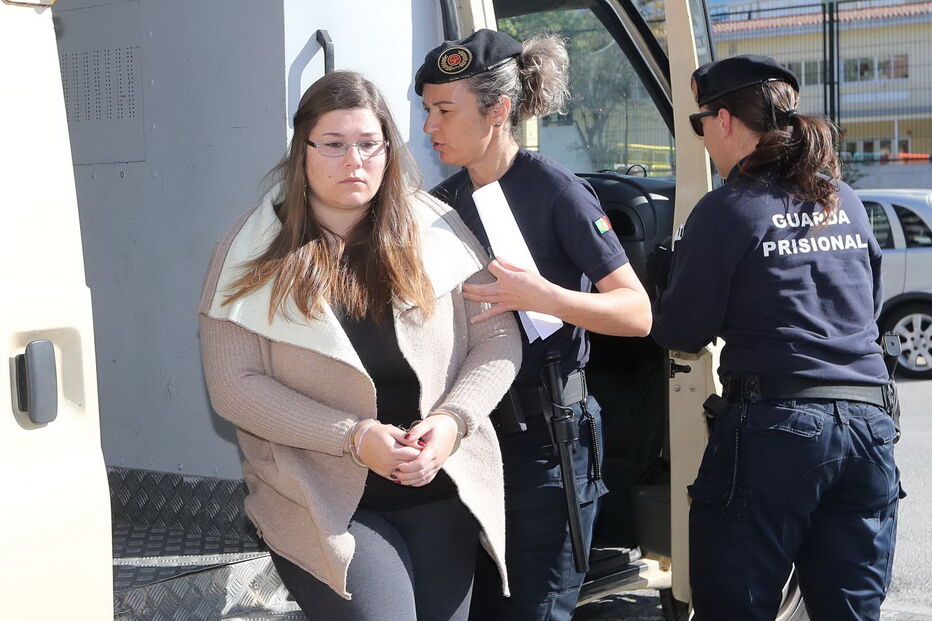 Diana Fialho à chegada ao tribunal do Barreiro