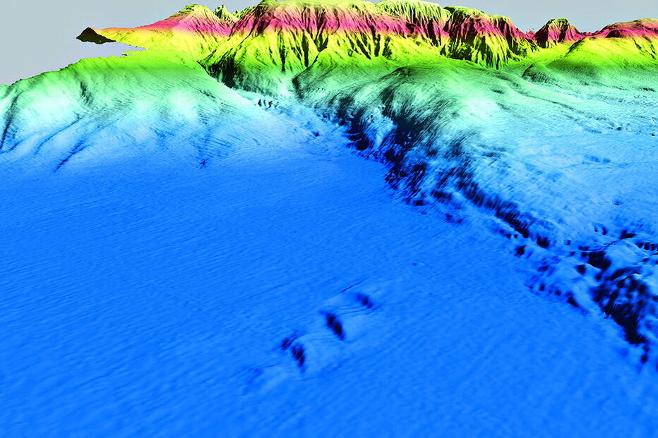 Representação da Planície Abissal da Ferradura, situada 250 quilómetros a sudoeste do cabo de São Vicente, localização do epicentro do terramoto de 1969, sob a qual recaíram as primeiras investigações por sismógrafos em 2007