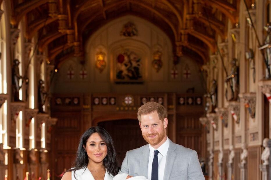 Duques de Sussex com Archie