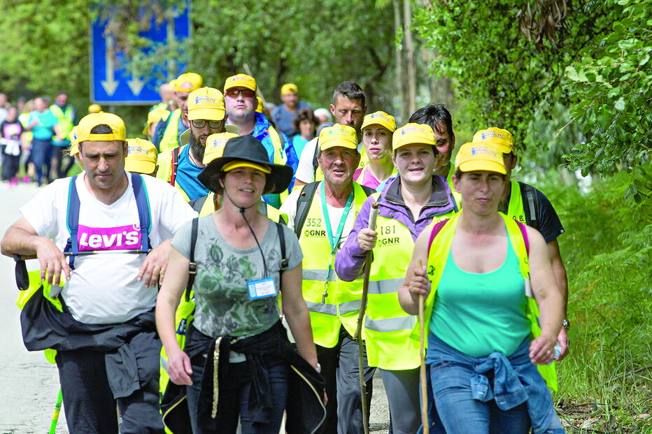Grupo de Paredes, que iniciou a peregrinação domingo, conta com uma logística de 48 carros de apoio, 140 pessoas, entre equipa médica, de enfermagem, massagistas, socorristas, cozinheiros e motoristas