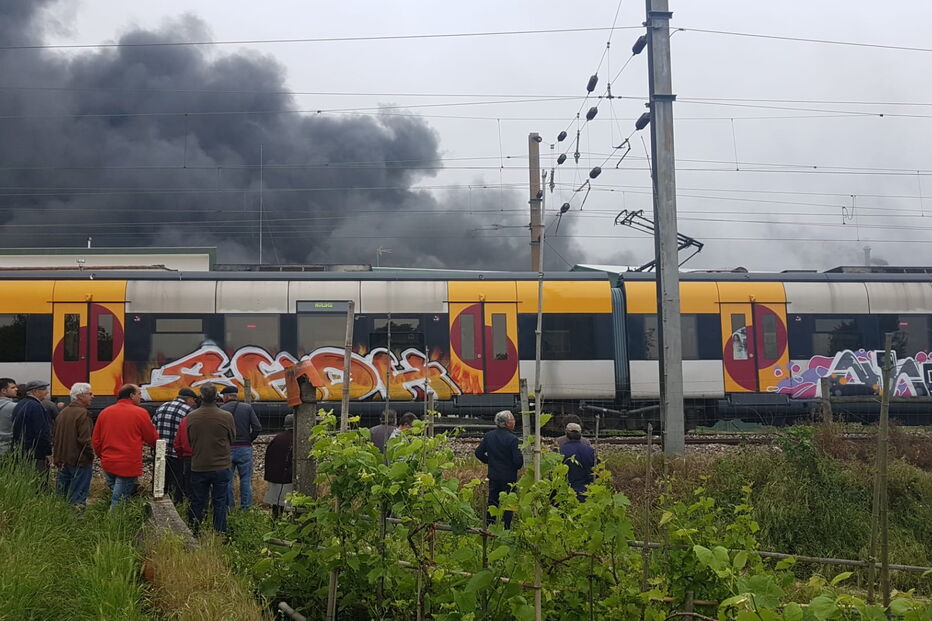 Incêndio consome fábrica têxtil em Ovar