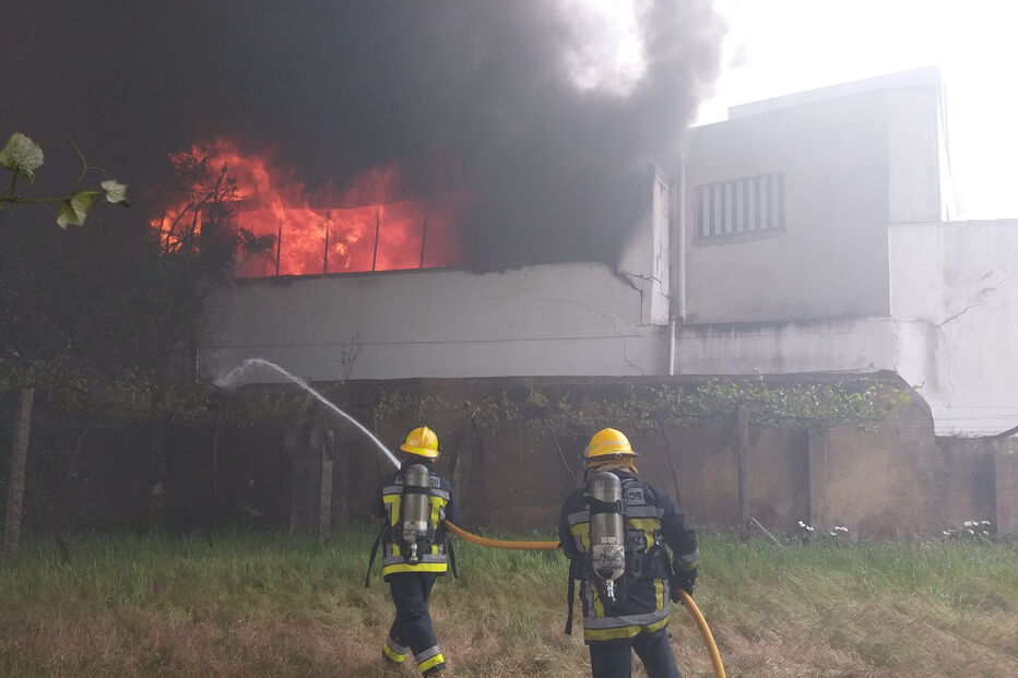 Incêndio em fábrica em Ovar