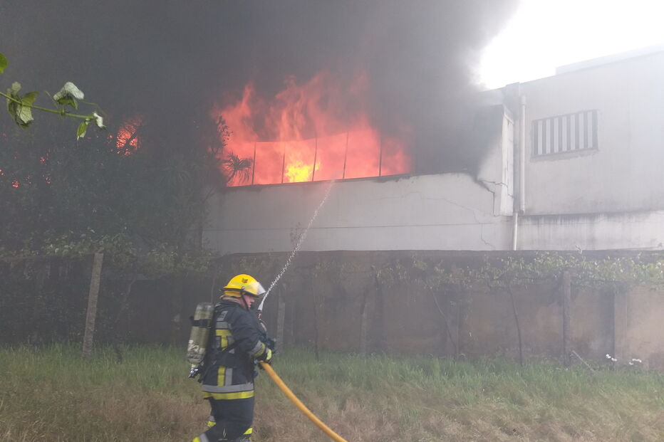 Incêndio em fábrica em Ovar