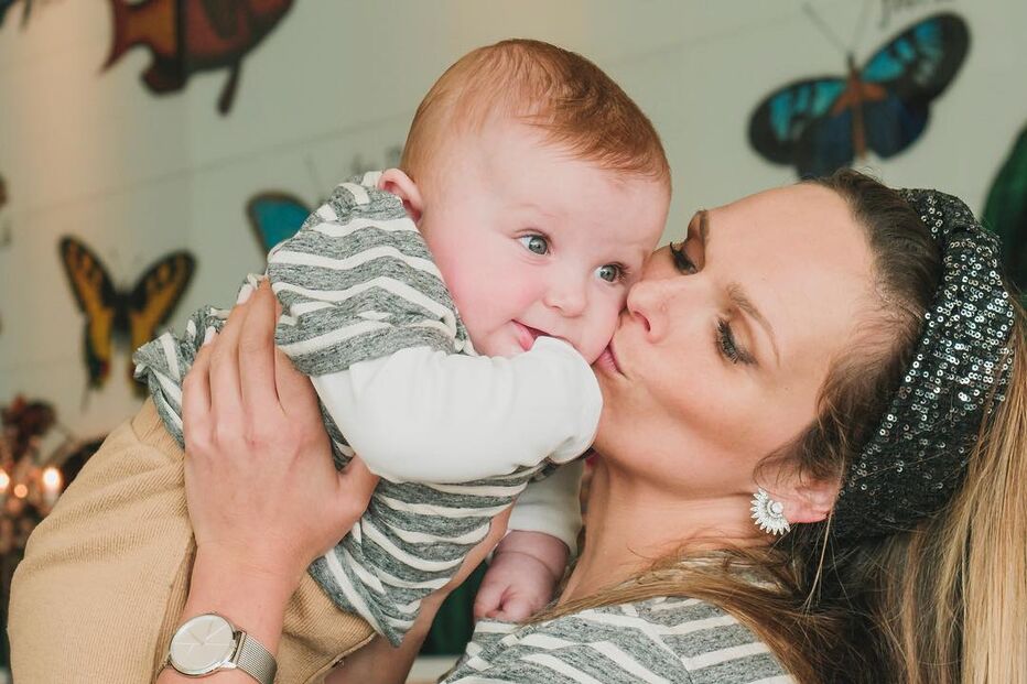 Joana Câncio e o filho.jpg