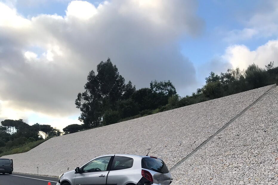 Acidente na A1