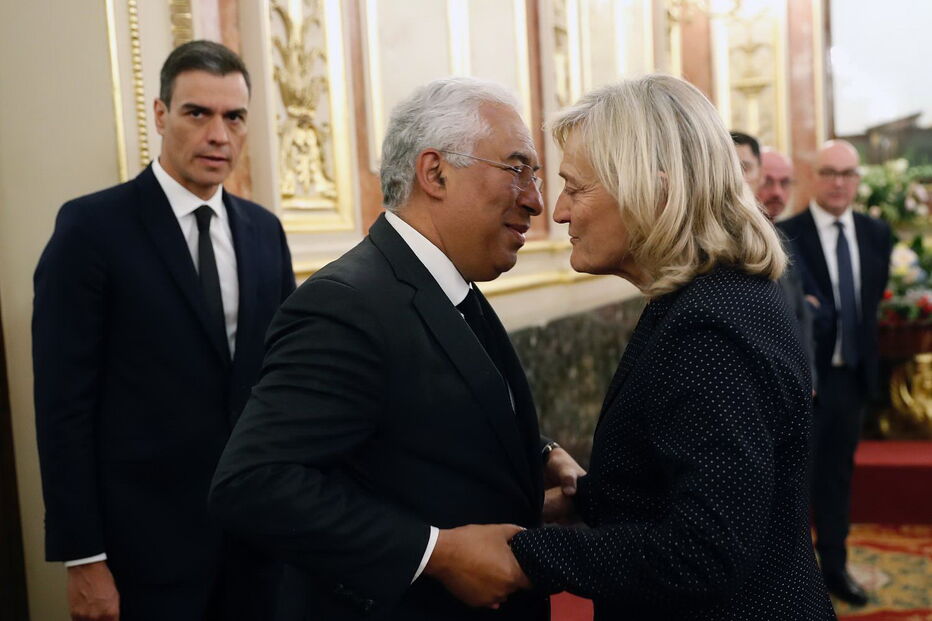 António Costa expressa em Madrid a sua tristeza e admiração por Pérez de Rubalcaba
