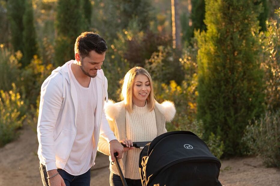 Laura Figueiredo e Mickael Carreira.jpg
