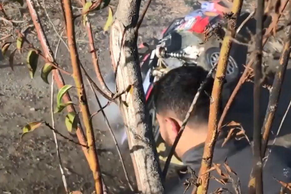 Thierry Neuville e navegador levados ao hospital após despiste no Rali do Chile