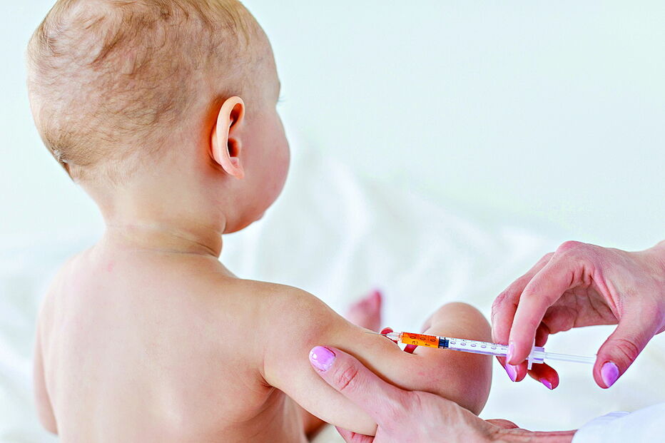 Cobertura vacinal para a primeira dose contra o sarampo foi de 99% nas crianças com dois anos de idade   