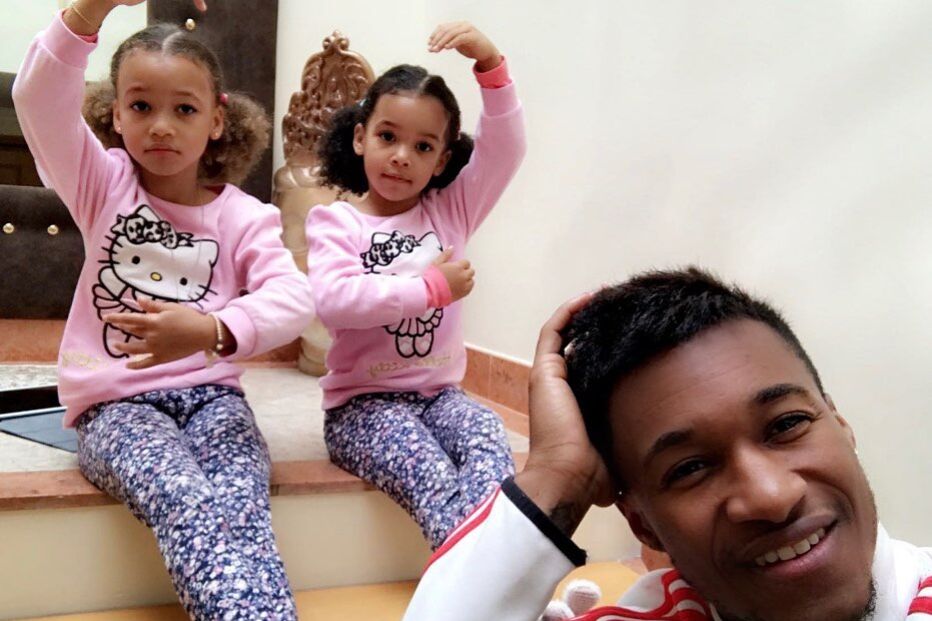 Yannick Djaló com Lyonce e Lyannnii