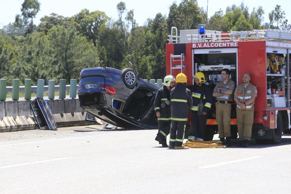 Despiste na A1 faz um morto e três feridos