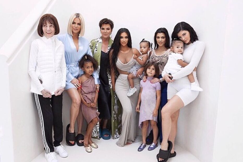 Chá de bebé Kim Kardashian.jpg