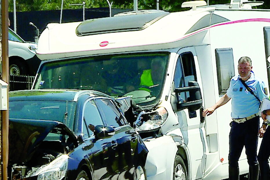 Para além de fazer uma vítima mortal, a autocaravana, em despiste, ainda abalroou dois carros 