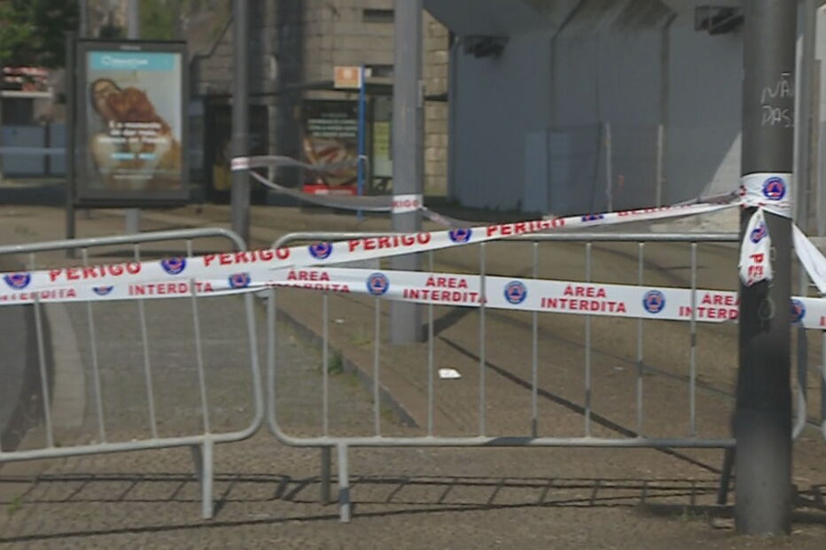 Queda de pedaços da ponte da Arrábida leva ao corte da Marginal no Porto