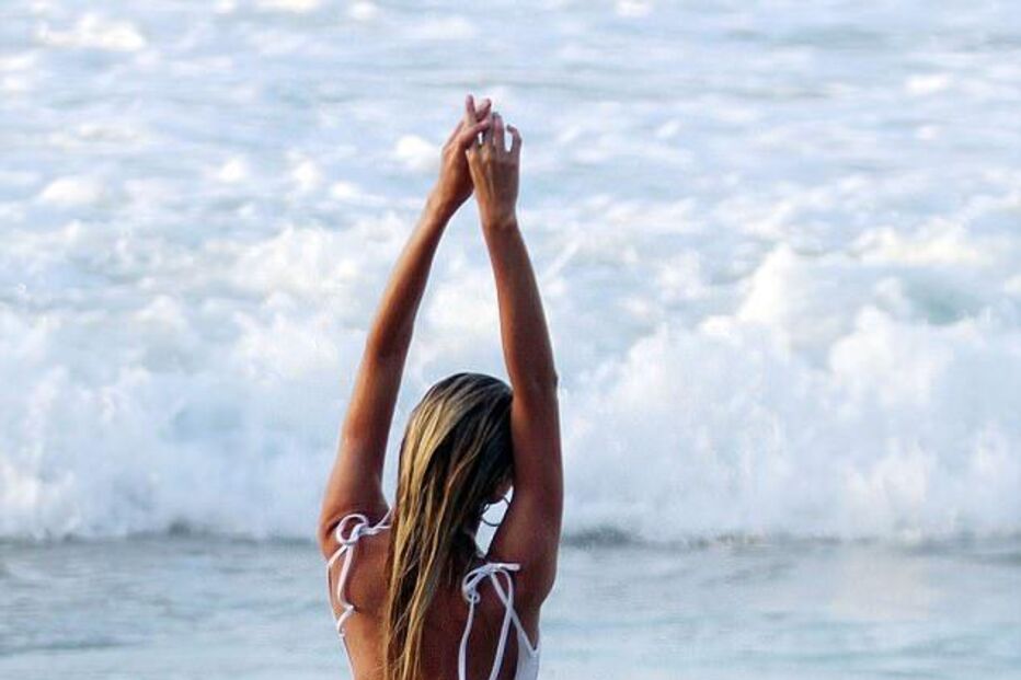 Candice Swanepoel.JPG