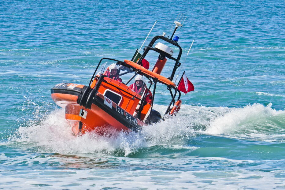 Época balnear arrancou em 35 praias do Algarve