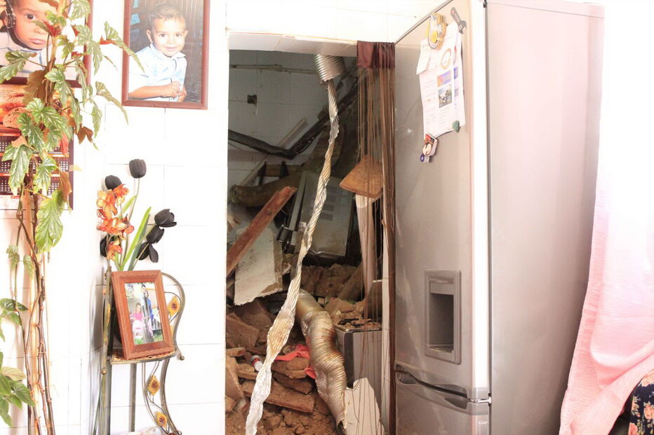 Avó e neto sem casa após queda de teto em Olhão